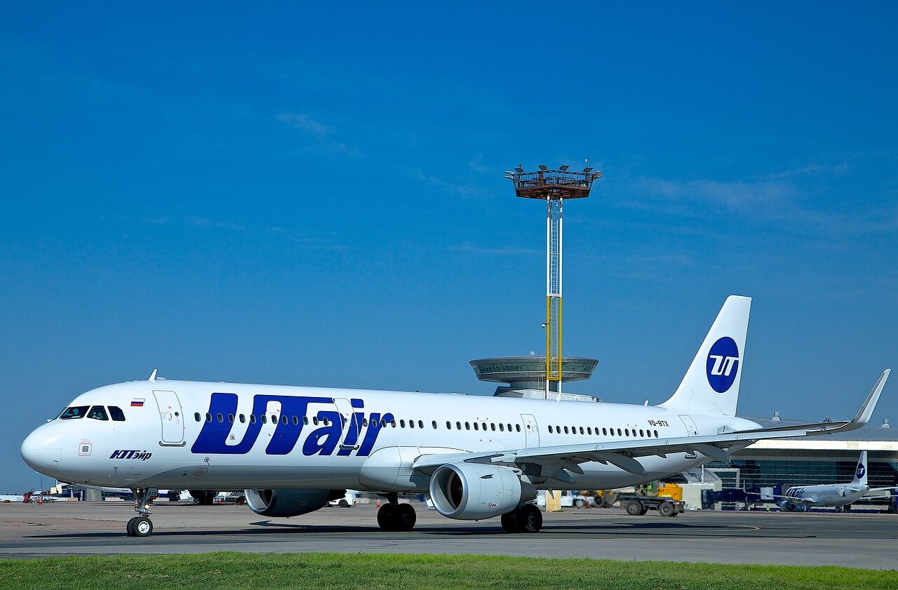 Пао ютэйр. UTAIR самолеты. ПАО авиакомпания ЮТЭЙР. Самолеты авиакомпании ЮТЭЙР. UTAIR Грозный.